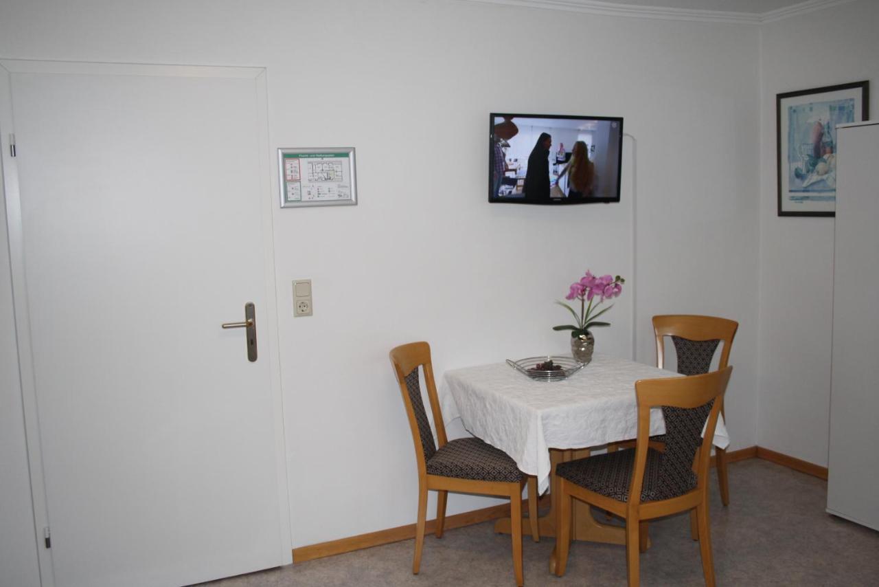 Pension / Ferienwohnung Allebrodt Ленещат Екстериор снимка