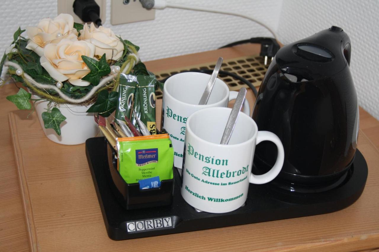 Pension / Ferienwohnung Allebrodt Ленещат Екстериор снимка