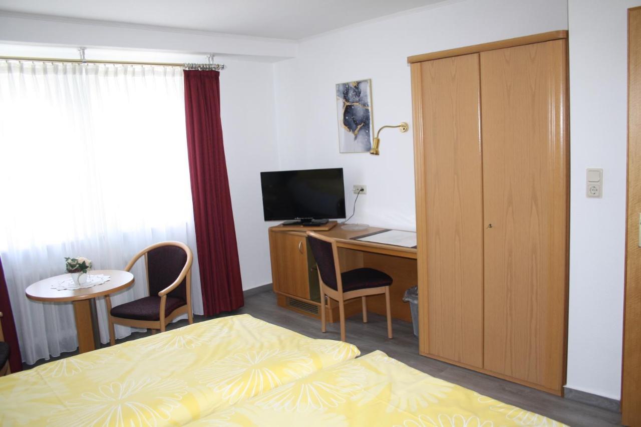Pension / Ferienwohnung Allebrodt Ленещат Екстериор снимка