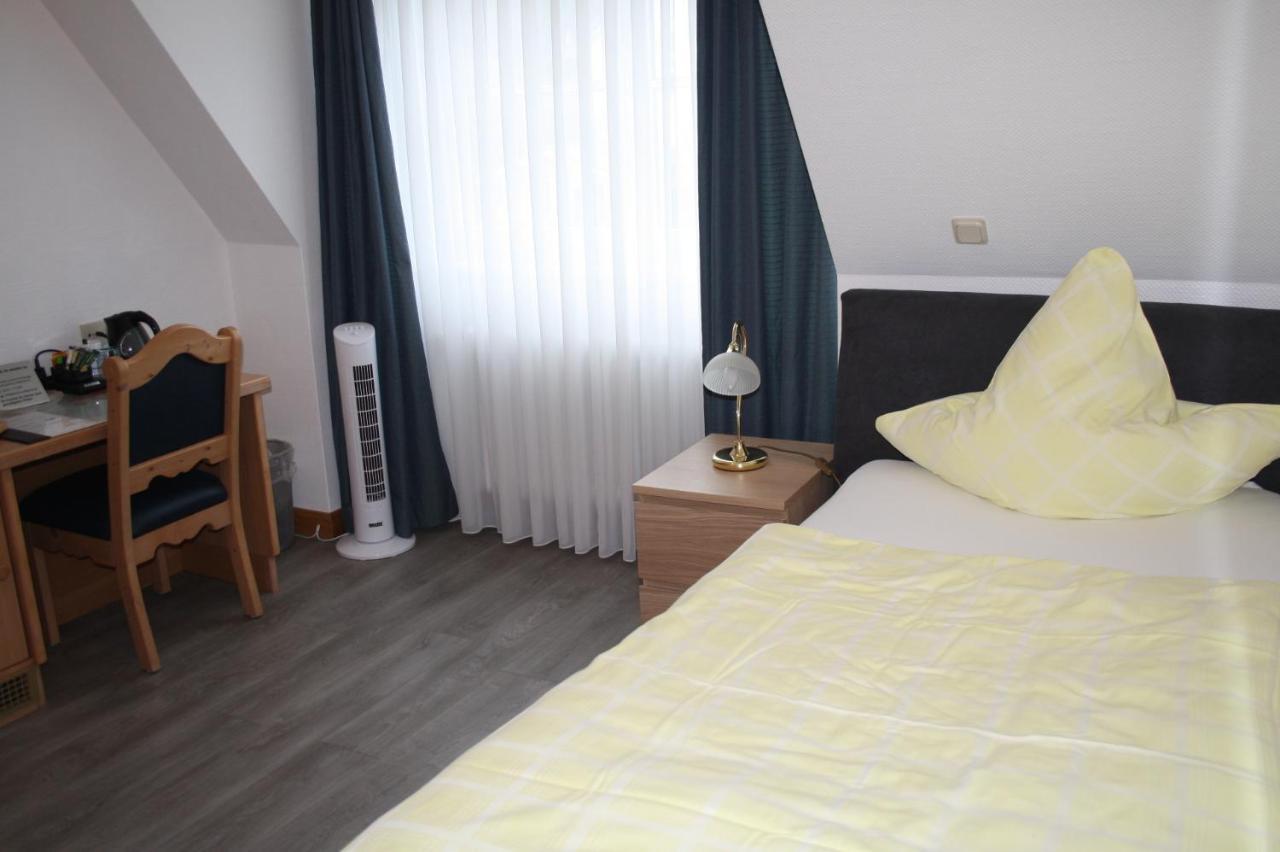 Pension / Ferienwohnung Allebrodt Ленещат Екстериор снимка