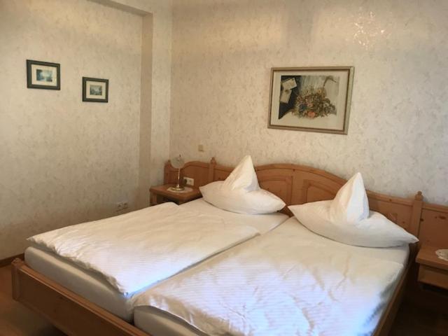 Pension / Ferienwohnung Allebrodt Ленещат Екстериор снимка