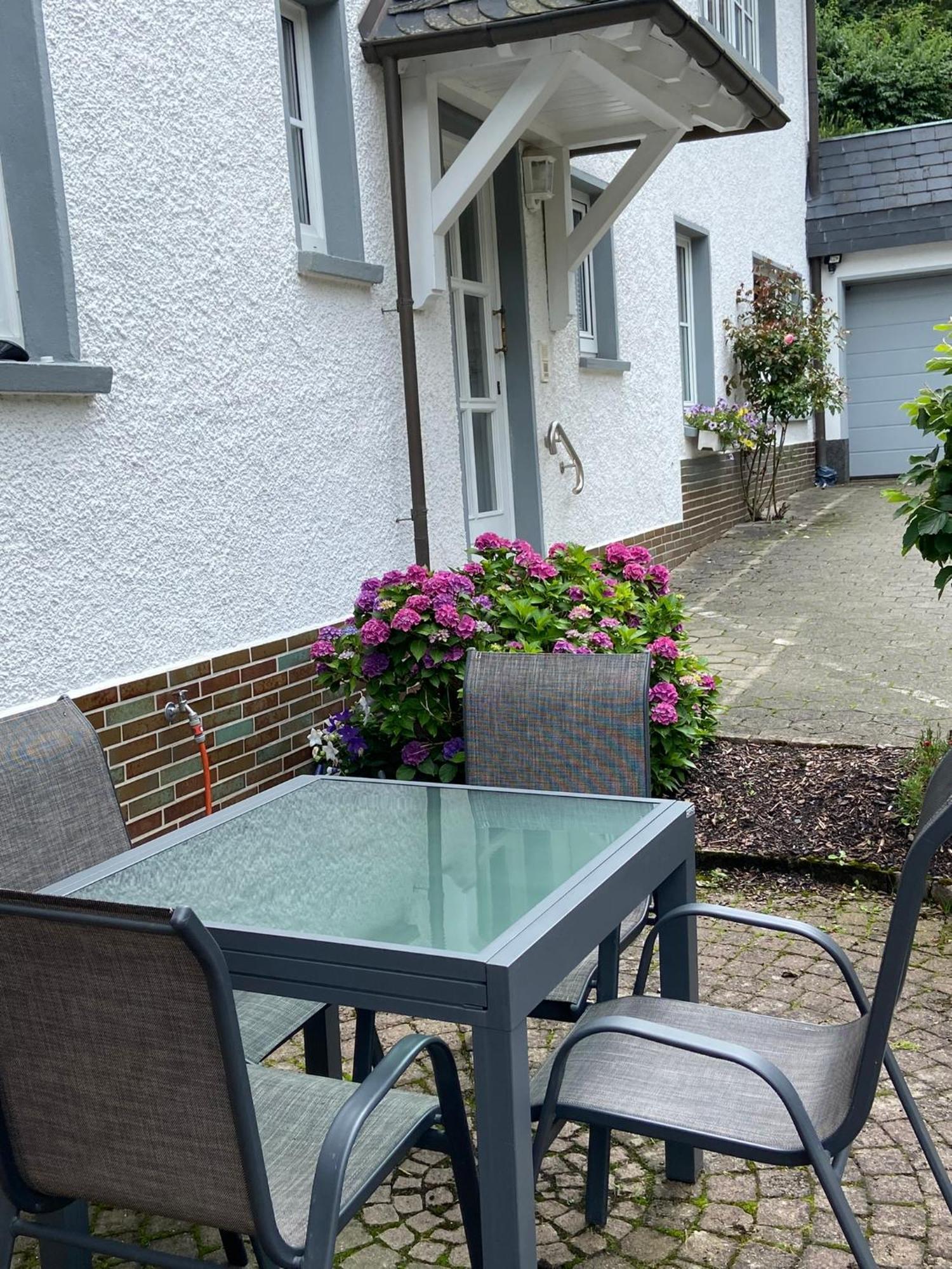 Pension / Ferienwohnung Allebrodt Ленещат Екстериор снимка