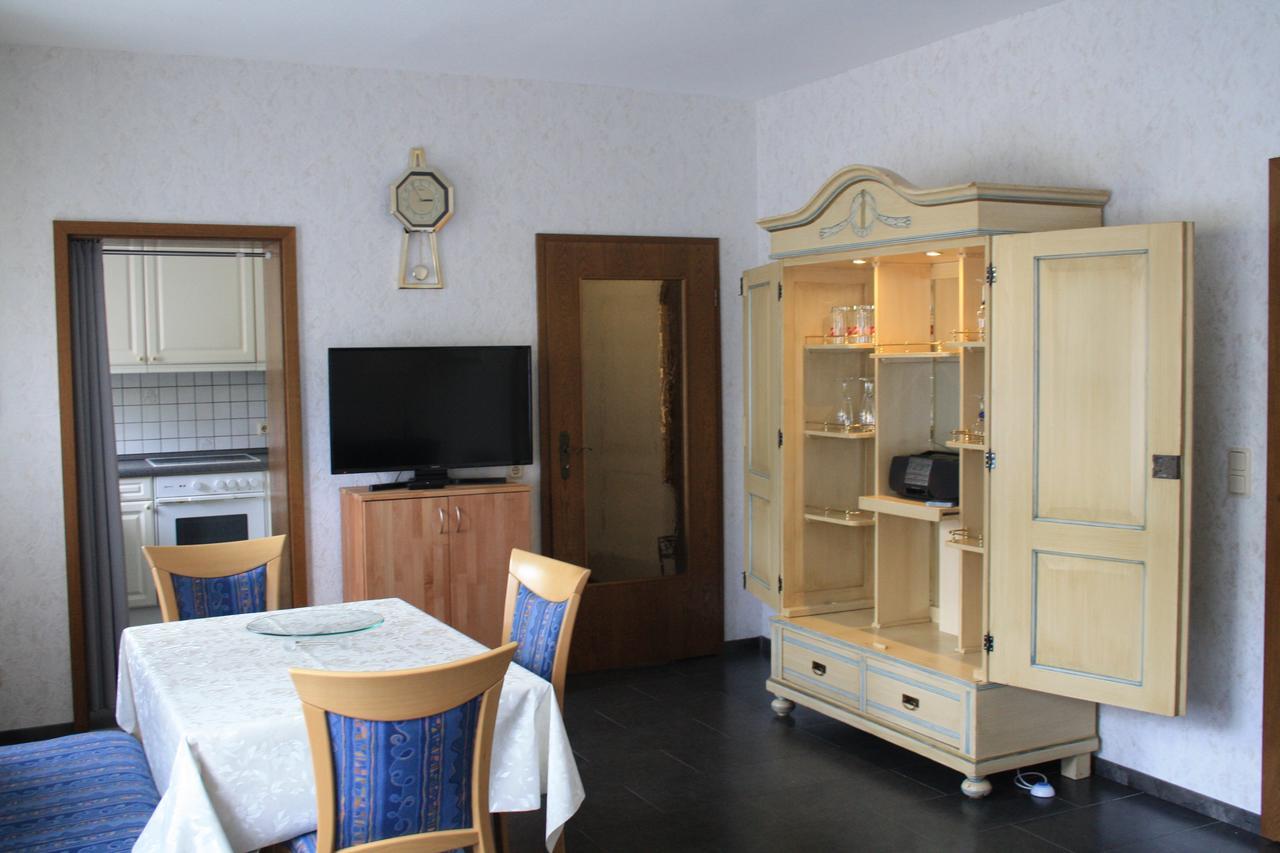 Pension / Ferienwohnung Allebrodt Ленещат Екстериор снимка