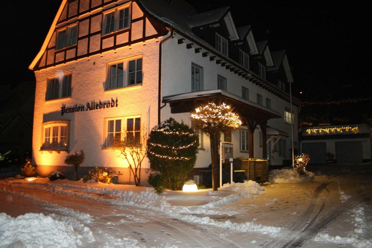 Pension / Ferienwohnung Allebrodt Ленещат Екстериор снимка